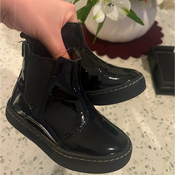 Freshly picked size 6 boots - Picture 1 of 3